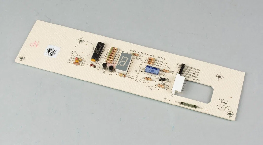50724 – DAVE CARTER Refrigerator Optical Control Board, Replacement For Norcold N41X/ N51X Series Refrigerator (Above...